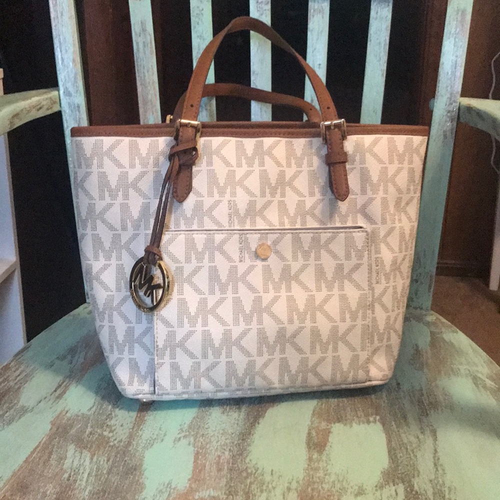 Michael Kors purse